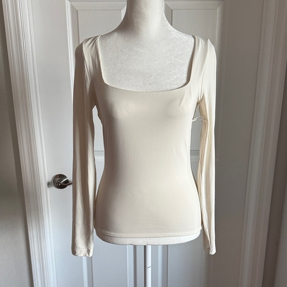 Elegant Cream Long Sleeve Top - Picture 1 of 11